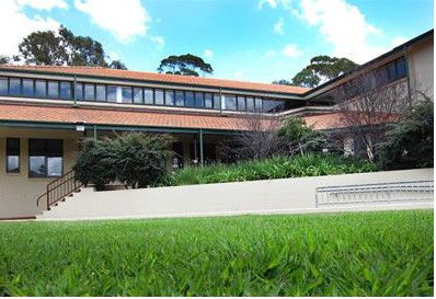 Roseville College - Education Directory 6