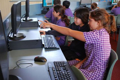 Caulfield Primary School - Education Directory 1