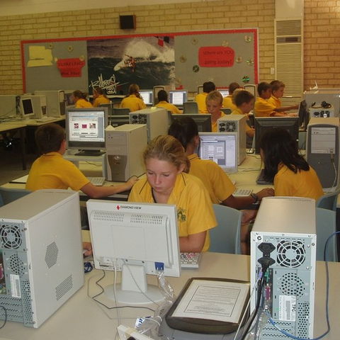 Beaumaris Primary School - Education Directory 2