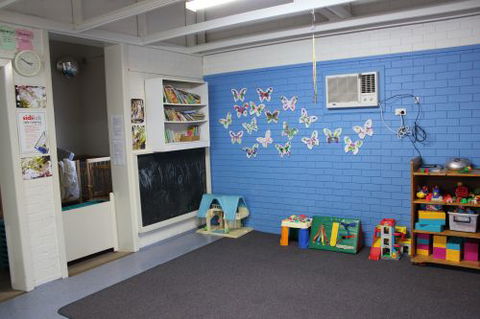 New School Of Arts Neighbourhood House Inc. Neighbourhood Centre, Childcare & OOSH Services - Education Directory 1