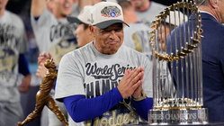 Dave Roberts calls criticism of Dodgers' spending 'lazy,' says rivals should 'look in the mirror' Education SA